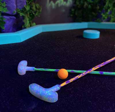 Glow Jungle Golf